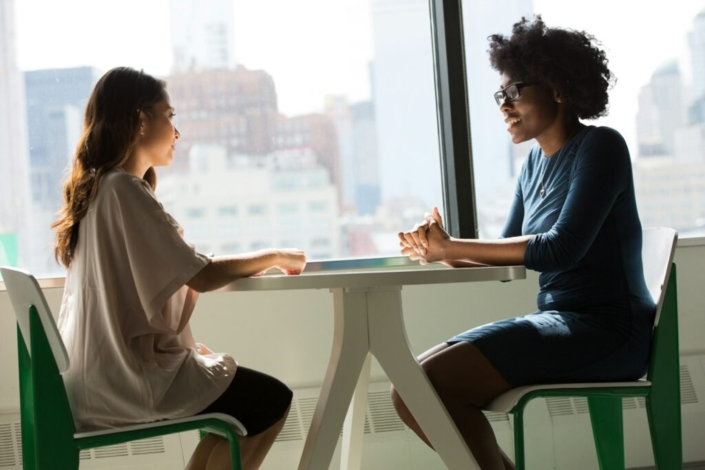 Qualitative interview at a table